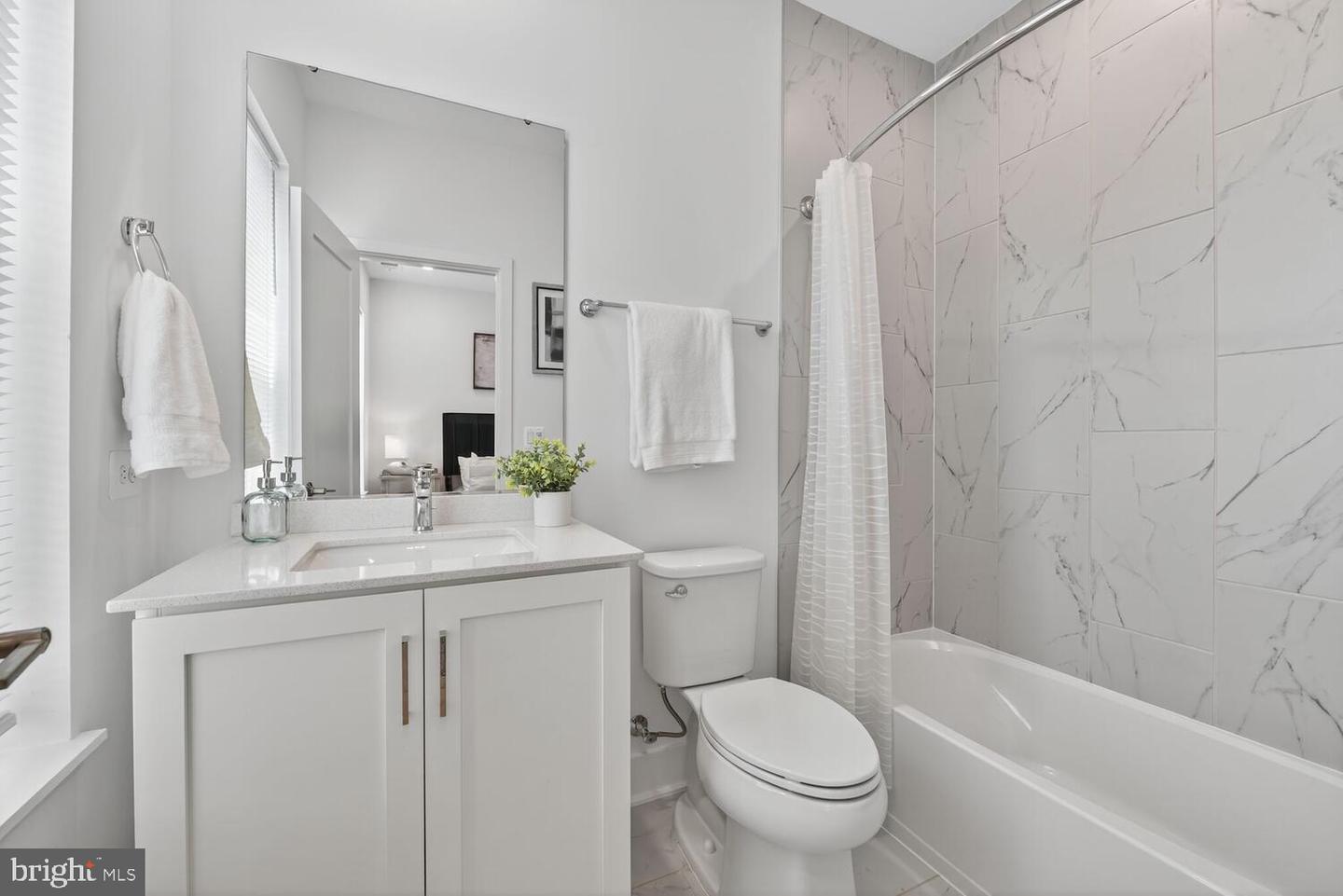 2009 TYSONS RIDGELINE RD, FALLS CHURCH, Virginia 22043, 3 Bedrooms Bedrooms, ,3 BathroomsBathrooms,Residential,For sale,2009 TYSONS RIDGELINE RD,VAFX2260914 MLS # VAFX2260914