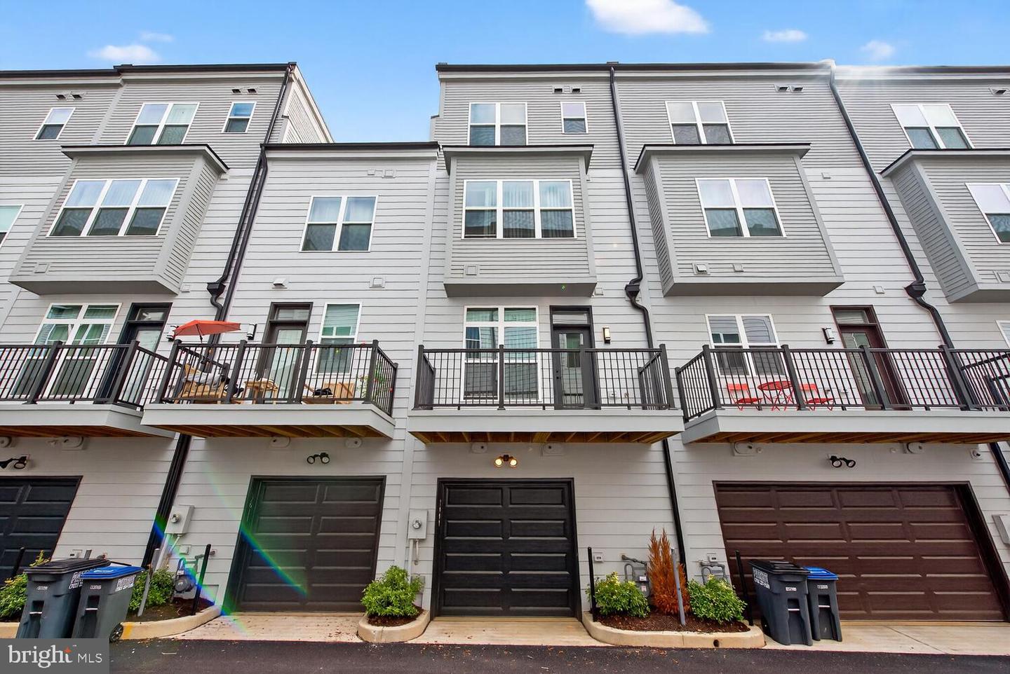 2009 TYSONS RIDGELINE RD, FALLS CHURCH, Virginia 22043, 3 Bedrooms Bedrooms, ,3 BathroomsBathrooms,Residential,For sale,2009 TYSONS RIDGELINE RD,VAFX2260914 MLS # VAFX2260914