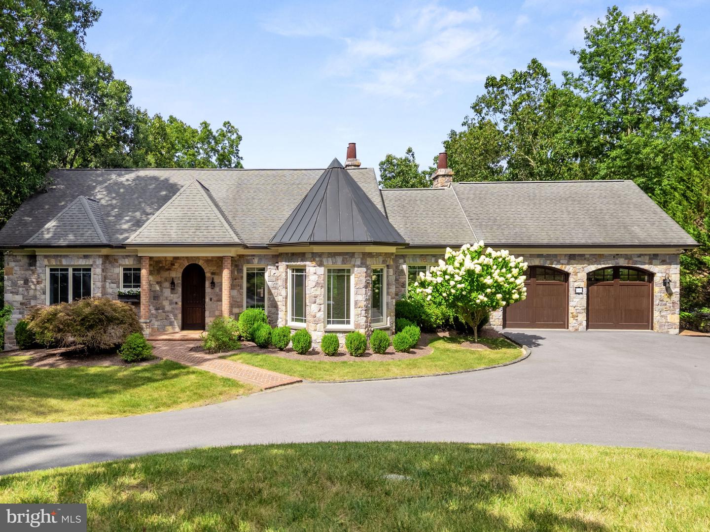 291 LAKE SERENE DR, WINCHESTER, Virginia 22603, 4 Bedrooms Bedrooms, ,4 BathroomsBathrooms,Residential,For sale,291 LAKE SERENE DR,VAFV2036052 MLS # VAFV2036052