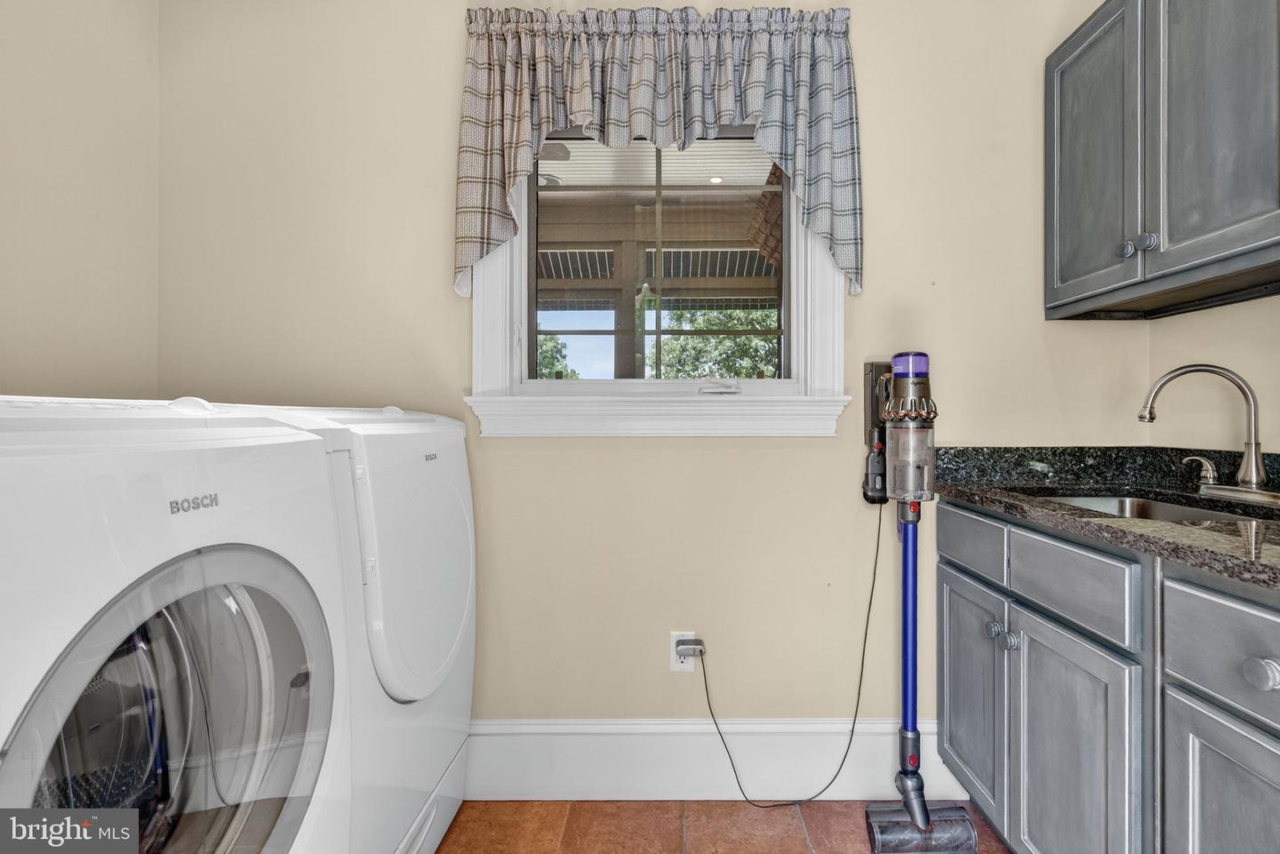 291 LAKE SERENE DR, WINCHESTER, Virginia 22603, 4 Bedrooms Bedrooms, ,4 BathroomsBathrooms,Residential,For sale,291 LAKE SERENE DR,VAFV2036052 MLS # VAFV2036052