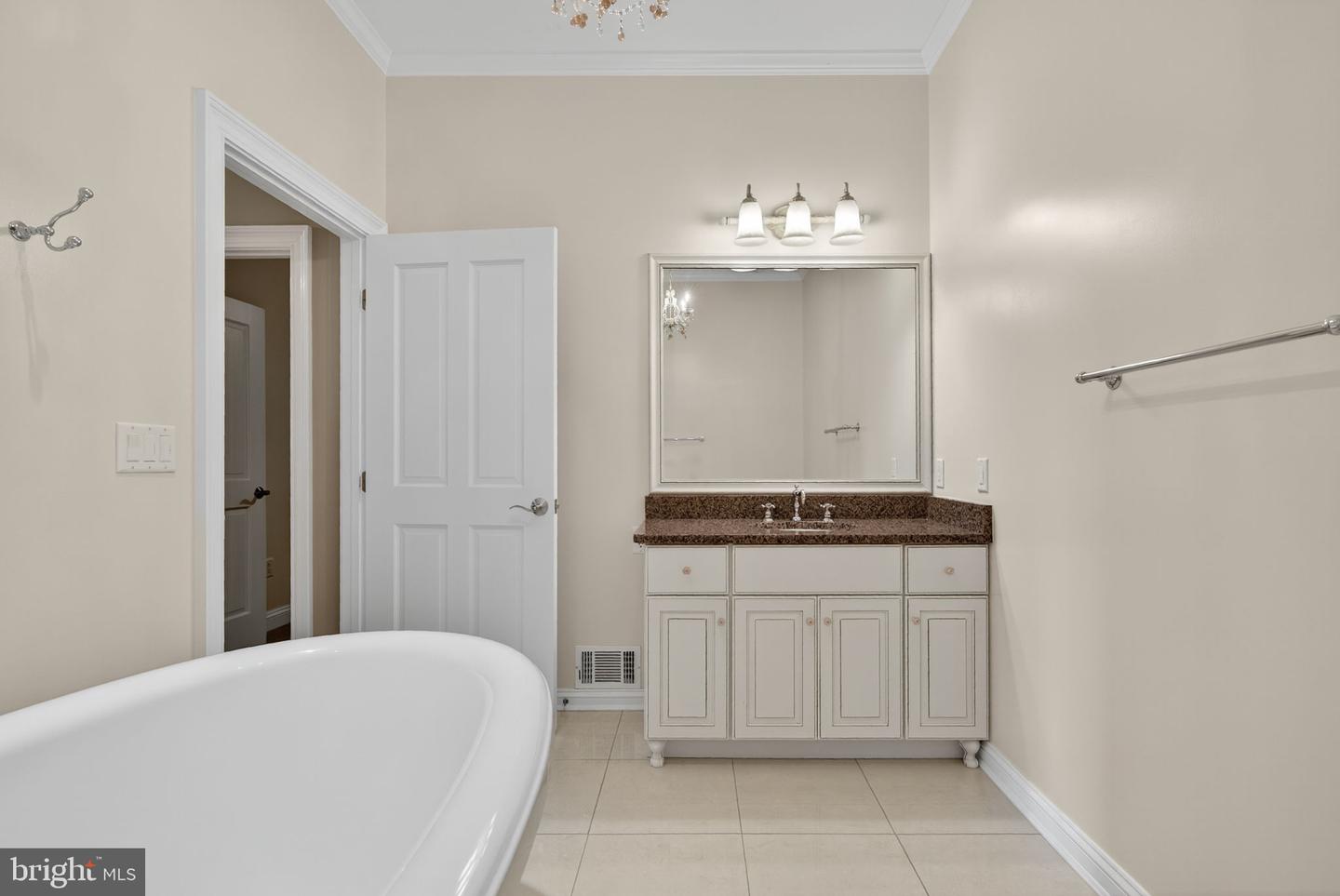 291 LAKE SERENE DR, WINCHESTER, Virginia 22603, 4 Bedrooms Bedrooms, ,4 BathroomsBathrooms,Residential,For sale,291 LAKE SERENE DR,VAFV2036052 MLS # VAFV2036052