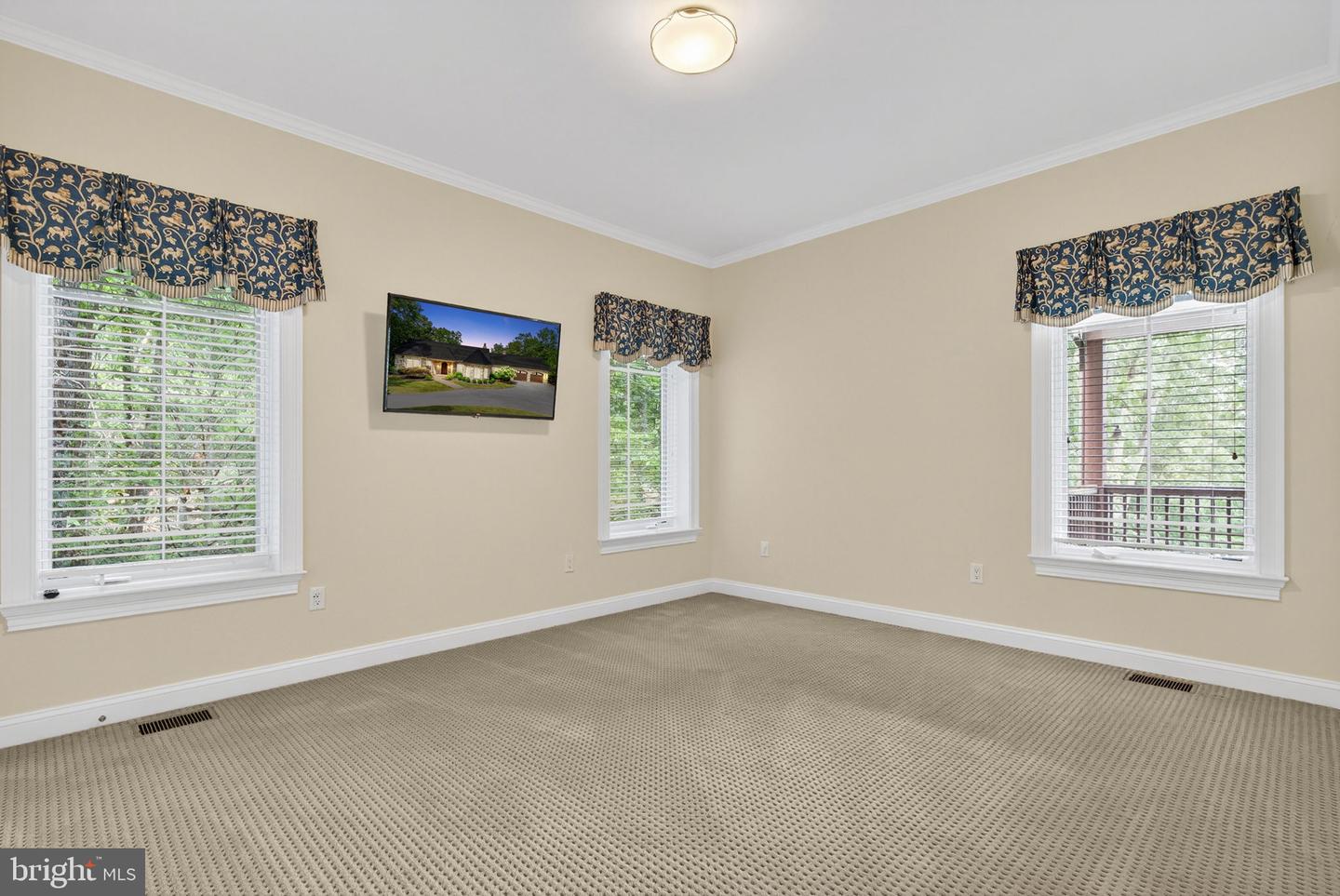 291 LAKE SERENE DR, WINCHESTER, Virginia 22603, 4 Bedrooms Bedrooms, ,4 BathroomsBathrooms,Residential,For sale,291 LAKE SERENE DR,VAFV2036052 MLS # VAFV2036052