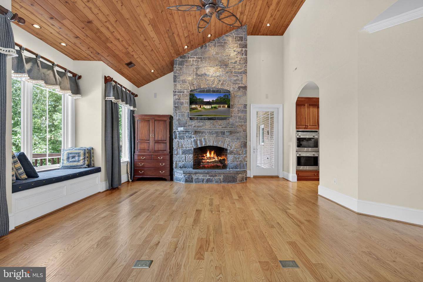 291 LAKE SERENE DR, WINCHESTER, Virginia 22603, 4 Bedrooms Bedrooms, ,4 BathroomsBathrooms,Residential,For sale,291 LAKE SERENE DR,VAFV2036052 MLS # VAFV2036052