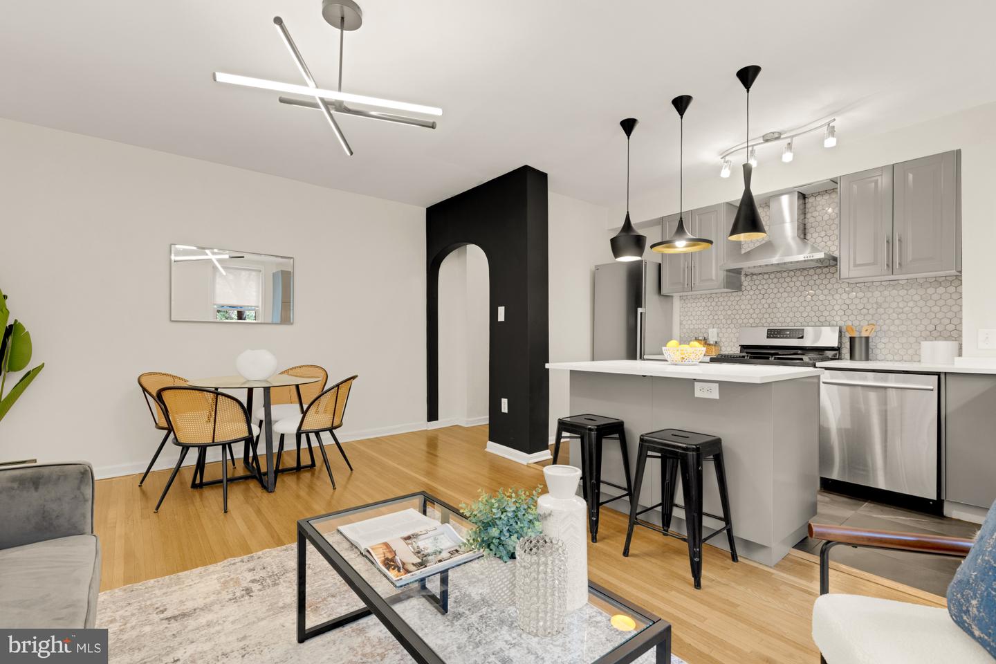 2801 ADAMS MILL RD NW #210, WASHINGTON, District Of Columbia 20009, 1 Bedroom Bedrooms, ,1 BathroomBathrooms,Residential,For sale,2801 ADAMS MILL RD NW #210,DCDC2215046 MLS # DCDC2215046