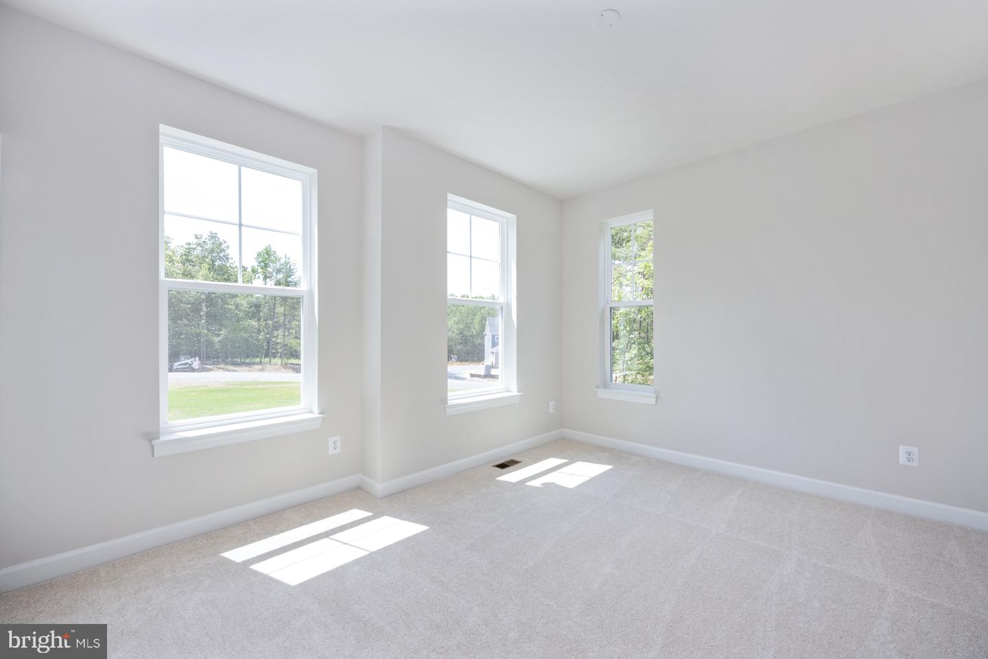 13426 RECONNAISSANCE RIDGE RD, FREDERICKSBURG, Virginia 22407, 4 Bedrooms Bedrooms, ,5 BathroomsBathrooms,Residential,For sale,13426 RECONNAISSANCE RIDGE RD,VASP2035468 MLS # VASP2035468