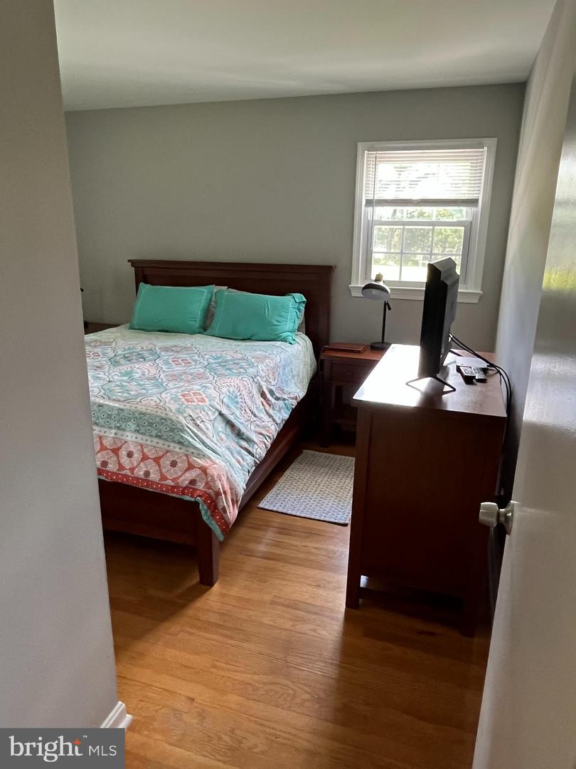 11817 COLVIN LN, NOKESVILLE, Virginia 20181, 3 Bedrooms Bedrooms, ,1 BathroomBathrooms,Residential,For sale,11817 COLVIN LN,VAPW2101538 MLS # VAPW2101538