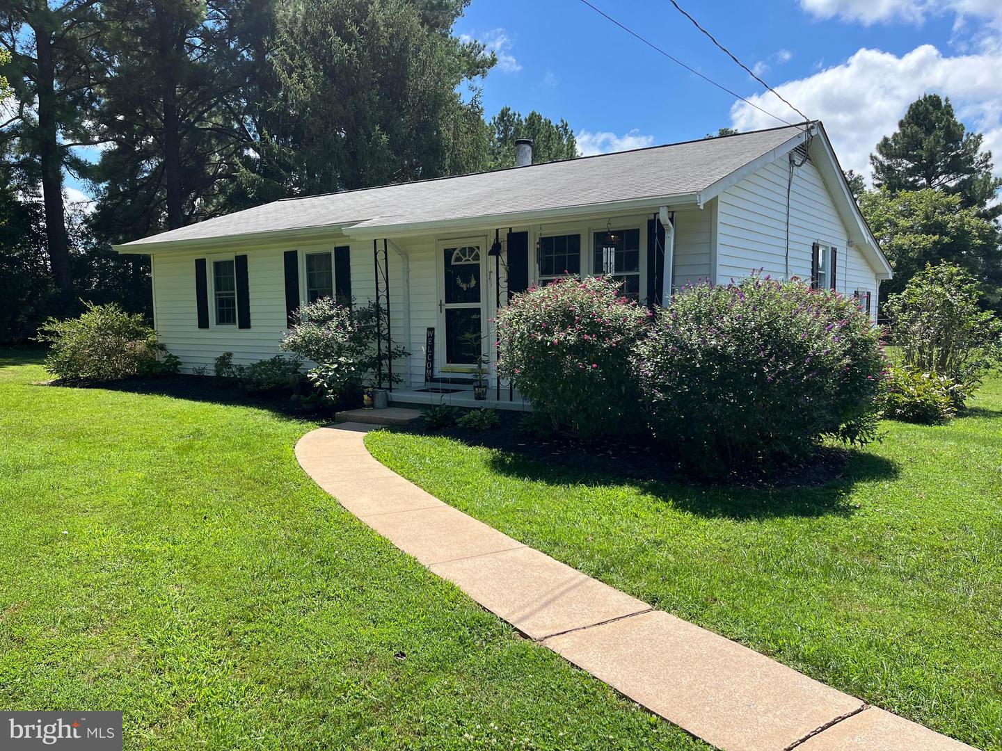 11817 COLVIN LN, NOKESVILLE, Virginia 20181, 3 Bedrooms Bedrooms, ,1 BathroomBathrooms,Residential,For sale,11817 COLVIN LN,VAPW2101538 MLS # VAPW2101538