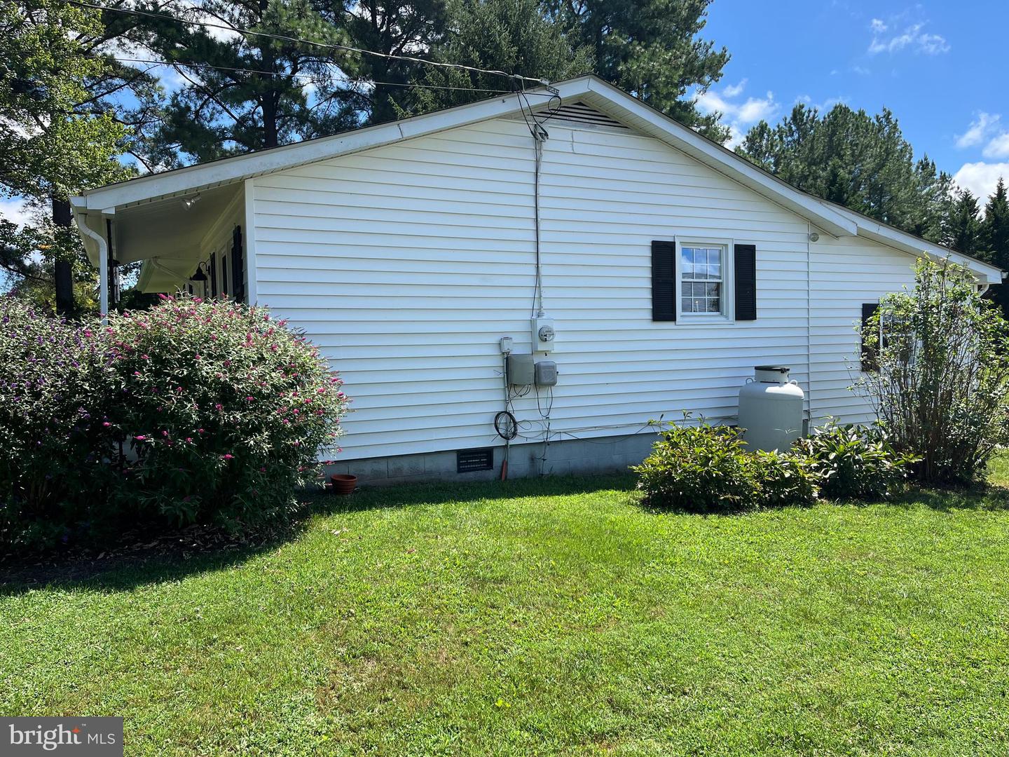 11817 COLVIN LN, NOKESVILLE, Virginia 20181, 3 Bedrooms Bedrooms, ,1 BathroomBathrooms,Residential,For sale,11817 COLVIN LN,VAPW2101538 MLS # VAPW2101538
