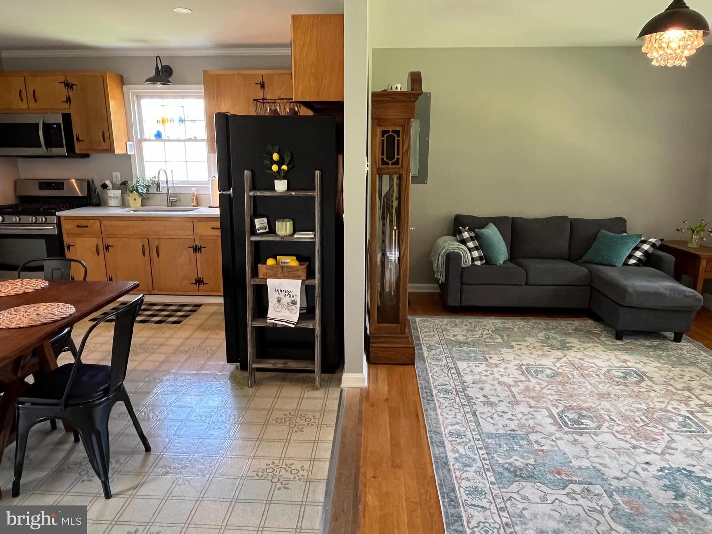11817 COLVIN LN, NOKESVILLE, Virginia 20181, 3 Bedrooms Bedrooms, ,1 BathroomBathrooms,Residential,For sale,11817 COLVIN LN,VAPW2101538 MLS # VAPW2101538