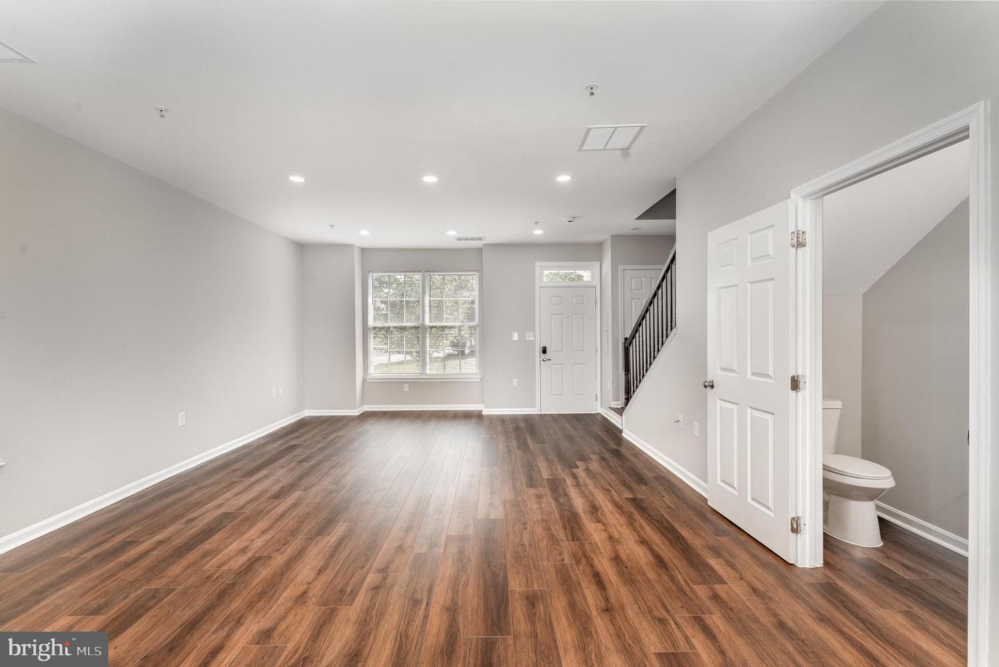 3239 STANTON RD SE, WASHINGTON, District Of Columbia 20020, 5 Bedrooms Bedrooms, 8 Rooms Rooms,2 BathroomsBathrooms,Residential,For sale,3239 STANTON RD SE,DCDC2215244 MLS # DCDC2215244