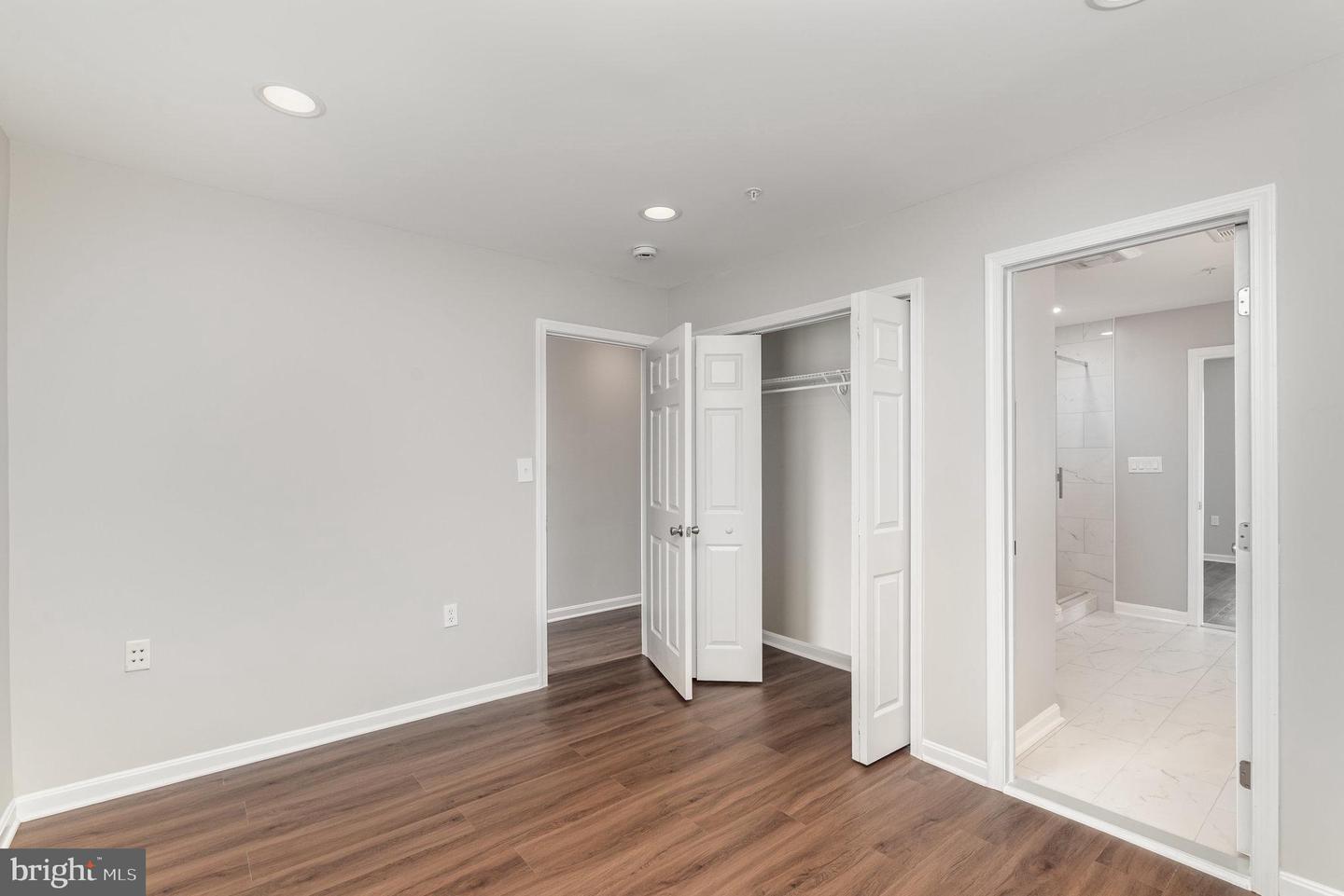 3239 STANTON RD SE, WASHINGTON, District Of Columbia 20020, 5 Bedrooms Bedrooms, 8 Rooms Rooms,2 BathroomsBathrooms,Residential,For sale,3239 STANTON RD SE,DCDC2215244 MLS # DCDC2215244