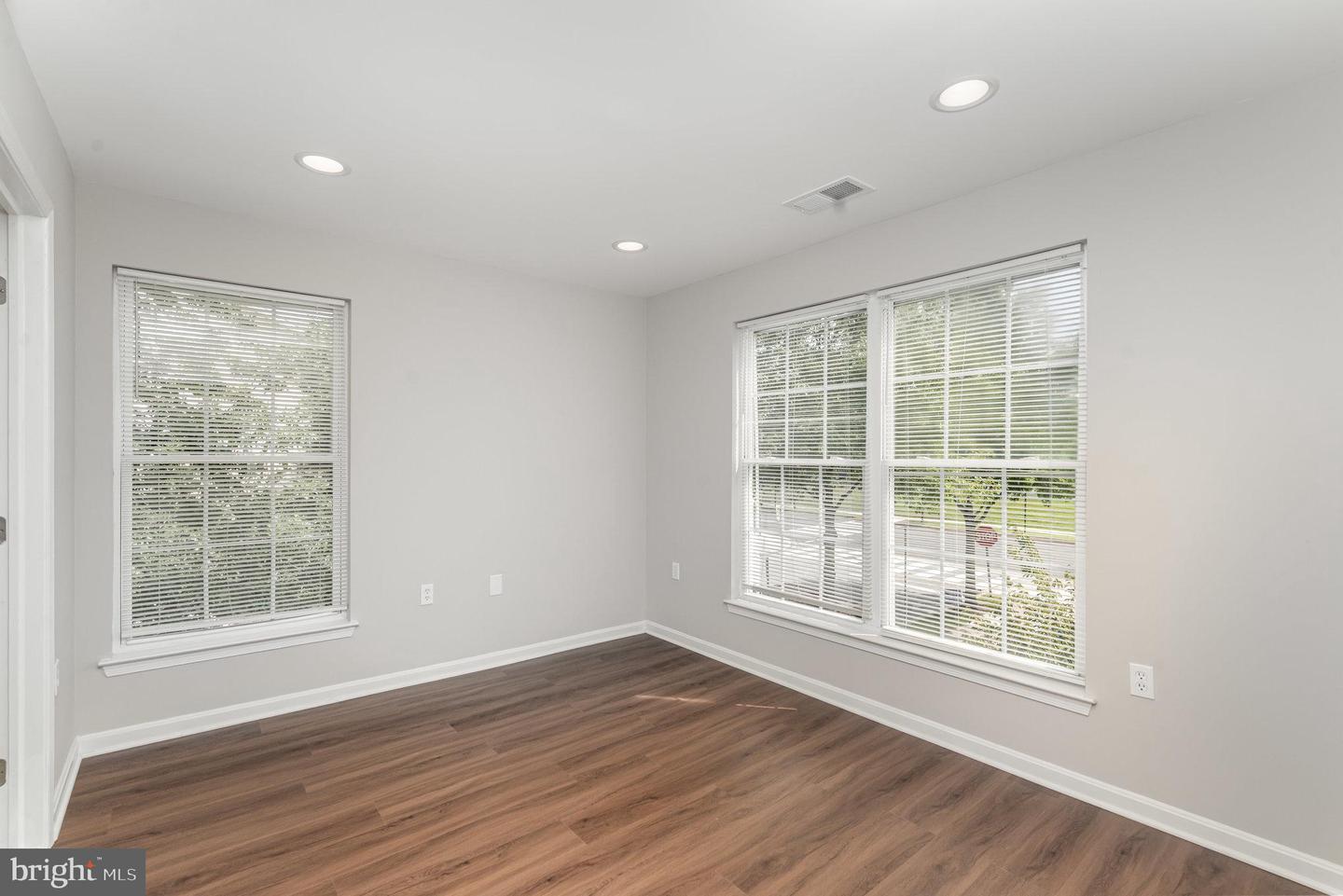 3239 STANTON RD SE, WASHINGTON, District Of Columbia 20020, 5 Bedrooms Bedrooms, 8 Rooms Rooms,2 BathroomsBathrooms,Residential,For sale,3239 STANTON RD SE,DCDC2215244 MLS # DCDC2215244