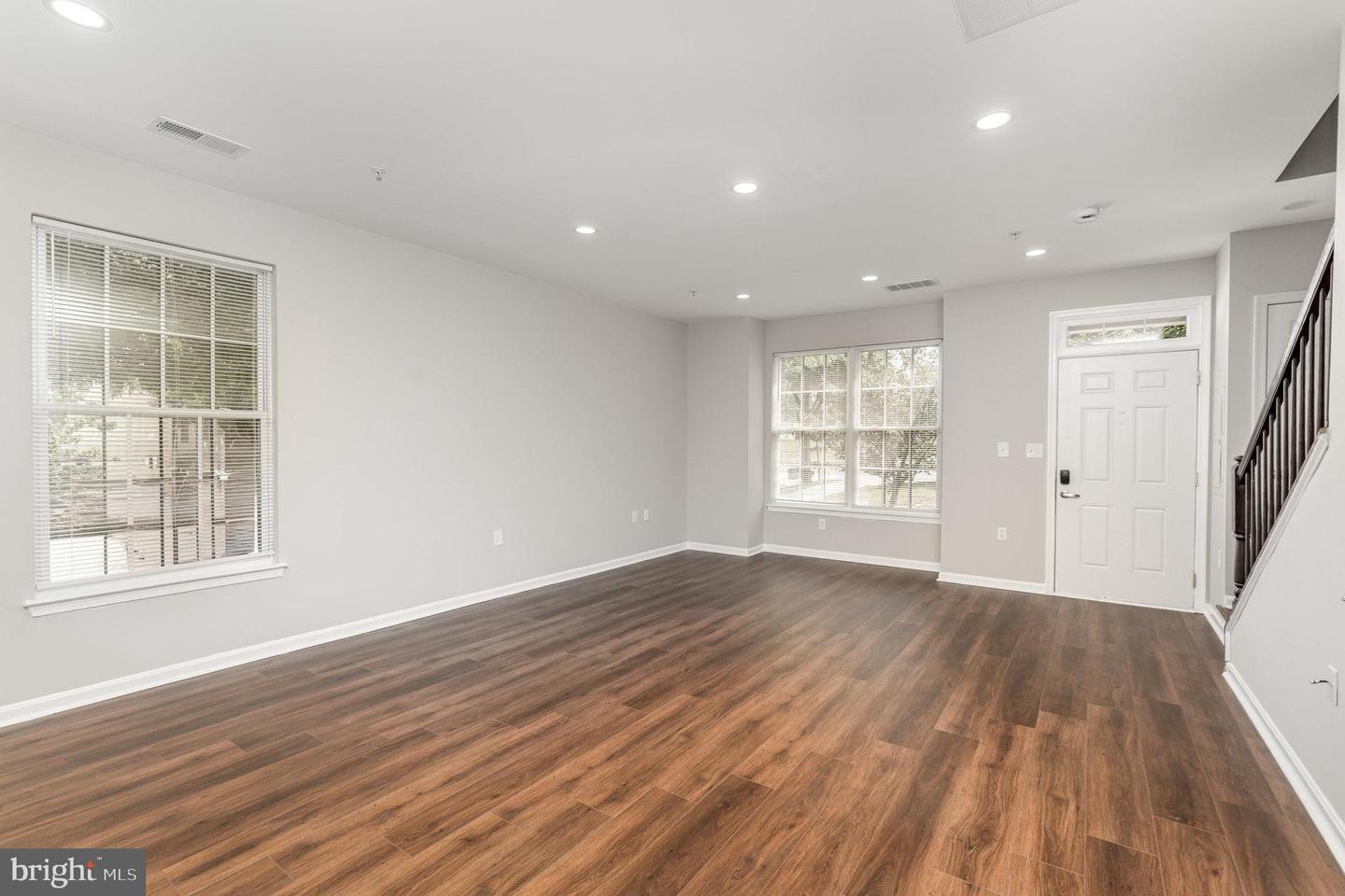 3239 STANTON RD SE, WASHINGTON, District Of Columbia 20020, 5 Bedrooms Bedrooms, 8 Rooms Rooms,2 BathroomsBathrooms,Residential,For sale,3239 STANTON RD SE,DCDC2215244 MLS # DCDC2215244