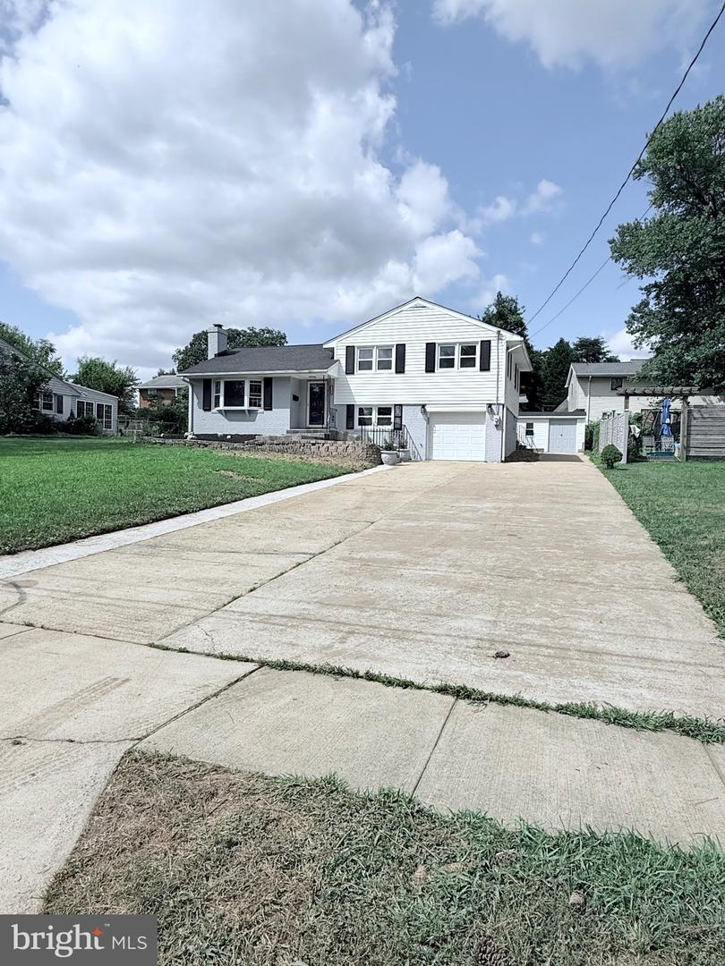 7102 JAYHAWK ST, ANNANDALE, Virginia 22003, 4 Bedrooms Bedrooms, ,2 BathroomsBathrooms,Residential,For sale,7102 JAYHAWK ST,VAFX2261418 MLS # VAFX2261418