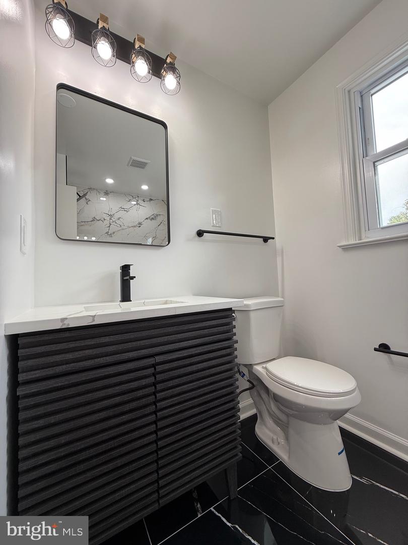 7102 JAYHAWK ST, ANNANDALE, Virginia 22003, 4 Bedrooms Bedrooms, ,2 BathroomsBathrooms,Residential,For sale,7102 JAYHAWK ST,VAFX2261418 MLS # VAFX2261418