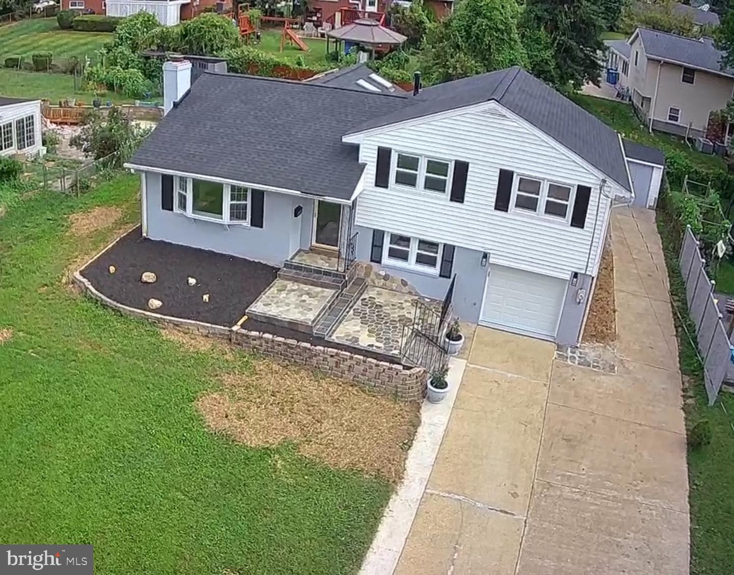 7102 JAYHAWK ST, ANNANDALE, Virginia 22003, 4 Bedrooms Bedrooms, ,2 BathroomsBathrooms,Residential,For sale,7102 JAYHAWK ST,VAFX2261418 MLS # VAFX2261418