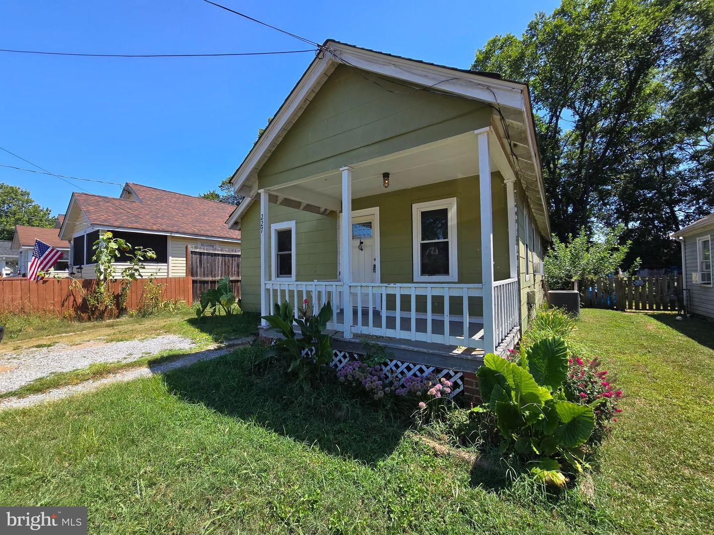 227 MANSFIELD ST, FREDERICKSBURG, Virginia 22408, 2 Bedrooms Bedrooms, ,1 BathroomBathrooms,Residential,For sale,227 MANSFIELD ST,VASP2035490 MLS # VASP2035490