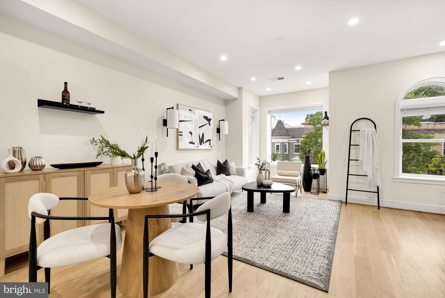 41 Q ST NE #2, WASHINGTON, District Of Columbia 20002, 3 Bedrooms Bedrooms, ,3 BathroomsBathrooms,Residential,For sale,41 Q ST NE #2,DCDC2215312 MLS # DCDC2215312