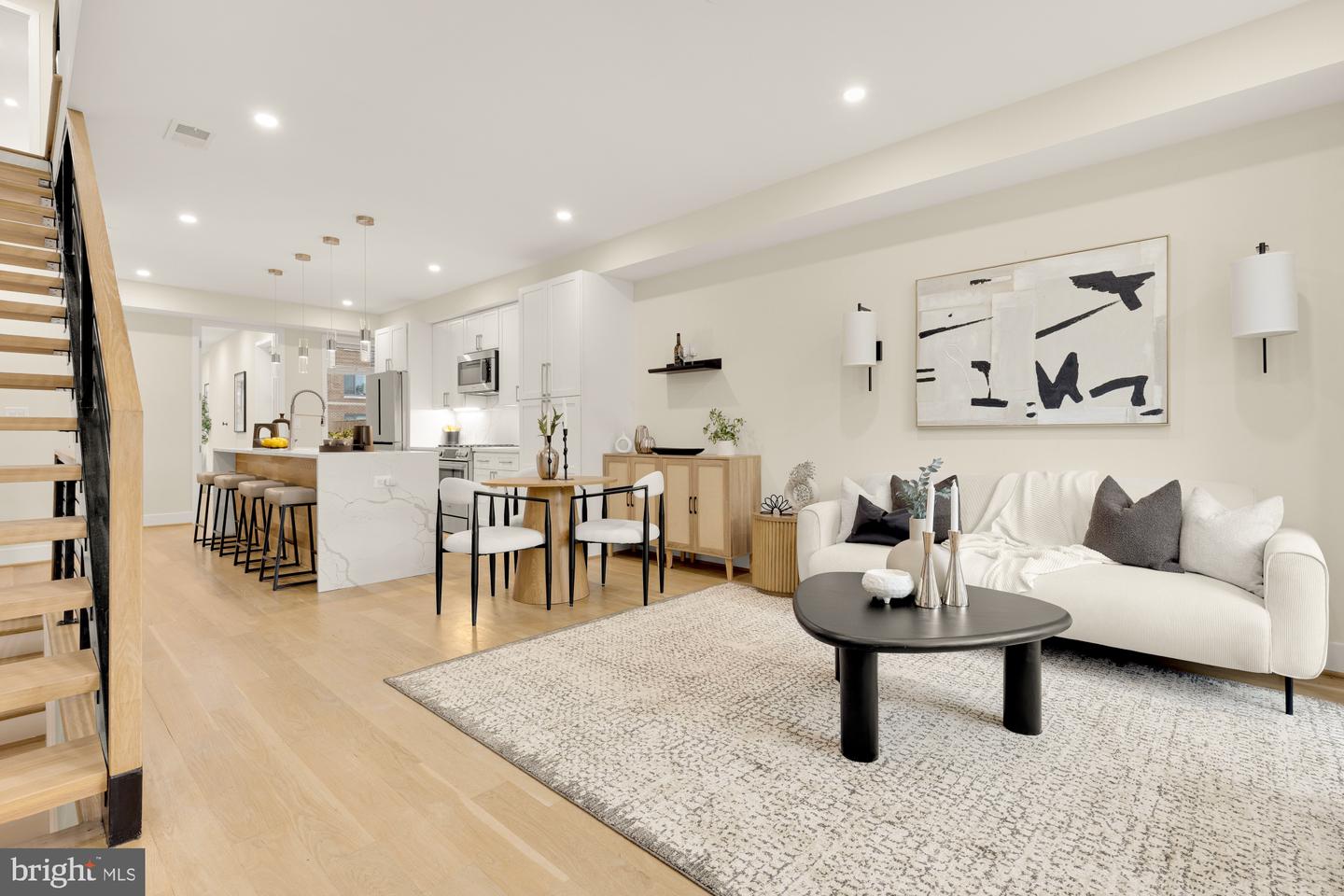 41 Q ST NE #2, WASHINGTON, District Of Columbia 20002, 3 Bedrooms Bedrooms, ,3 BathroomsBathrooms,Residential,For sale,41 Q ST NE #2,DCDC2215312 MLS # DCDC2215312