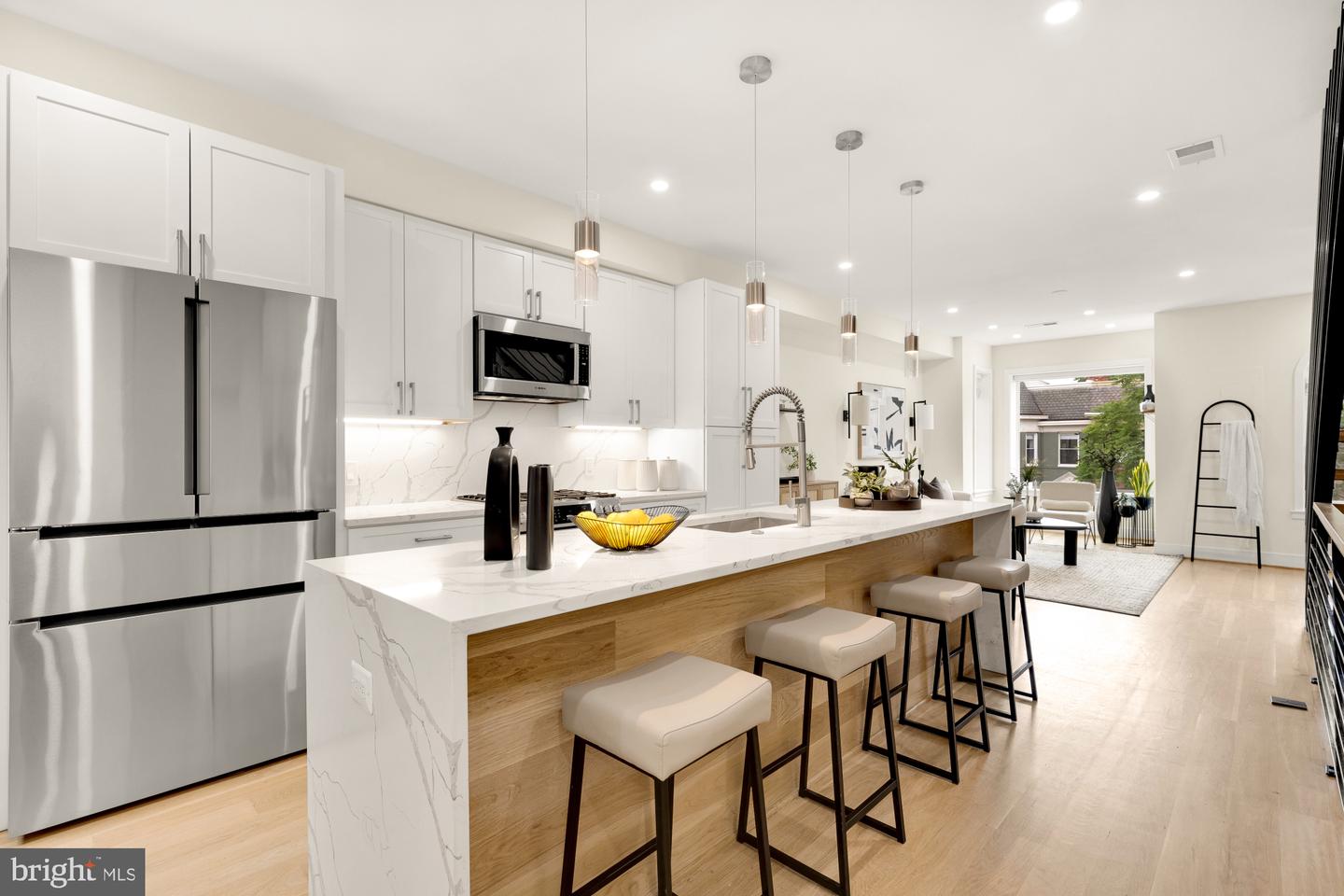 41 Q ST NE #2, WASHINGTON, District Of Columbia 20002, 3 Bedrooms Bedrooms, ,3 BathroomsBathrooms,Residential,For sale,41 Q ST NE #2,DCDC2215312 MLS # DCDC2215312