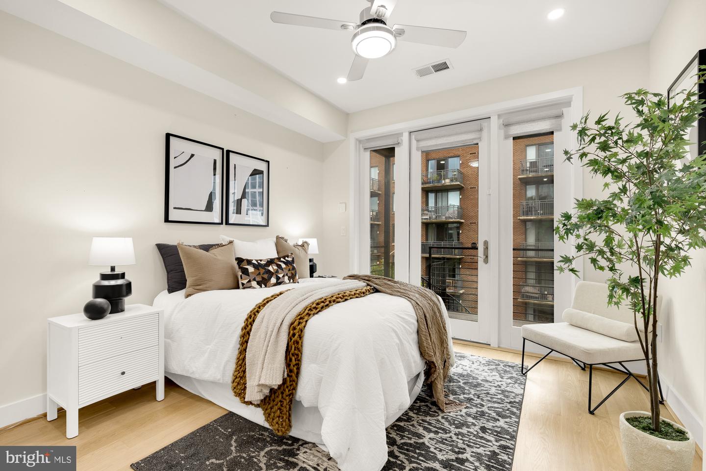 41 Q ST NE #2, WASHINGTON, District Of Columbia 20002, 3 Bedrooms Bedrooms, ,3 BathroomsBathrooms,Residential,For sale,41 Q ST NE #2,DCDC2215312 MLS # DCDC2215312