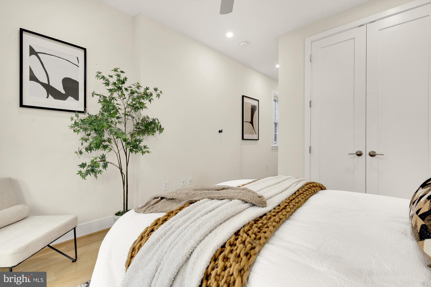 41 Q ST NE #2, WASHINGTON, District Of Columbia 20002, 3 Bedrooms Bedrooms, ,3 BathroomsBathrooms,Residential,For sale,41 Q ST NE #2,DCDC2215312 MLS # DCDC2215312