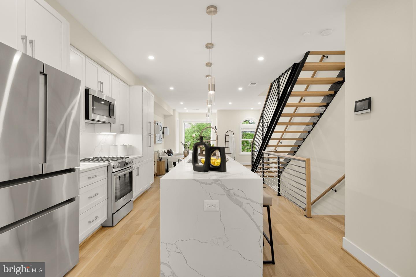 41 Q ST NE #2, WASHINGTON, District Of Columbia 20002, 3 Bedrooms Bedrooms, ,3 BathroomsBathrooms,Residential,For sale,41 Q ST NE #2,DCDC2215312 MLS # DCDC2215312