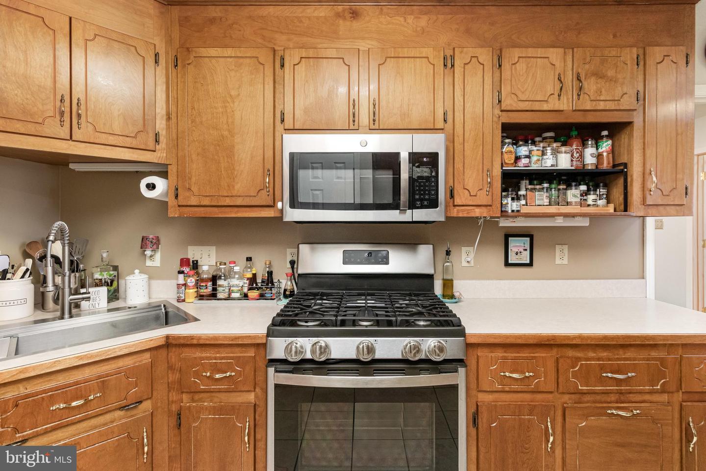 5212 FARMCREST CIR, PRINCE GEORGE, Virginia 23875, 4 Bedrooms Bedrooms, 9 Rooms Rooms,2 BathroomsBathrooms,Residential,For sale,5212 FARMCREST CIR,VAPV2000092 MLS # VAPV2000092