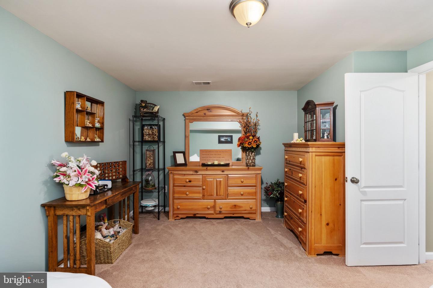 63 WAGONEERS LN, STAFFORD, Virginia 22554, 5 Bedrooms Bedrooms, ,3 BathroomsBathrooms,Residential,For sale,63 WAGONEERS LN,VAST2041844 MLS # VAST2041844