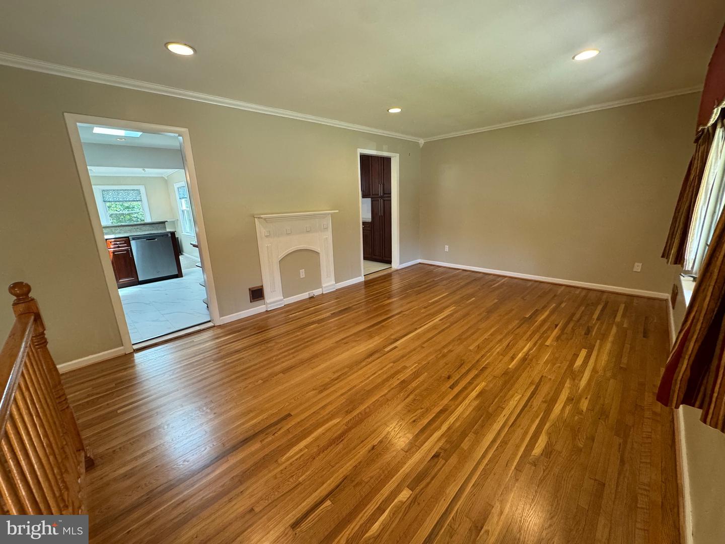 8518 FAIRBURN DR, SPRINGFIELD, Virginia 22152, 4 Bedrooms Bedrooms, ,2 BathroomsBathrooms,Residential,For sale,8518 FAIRBURN DR,VAFX2261512 MLS # VAFX2261512