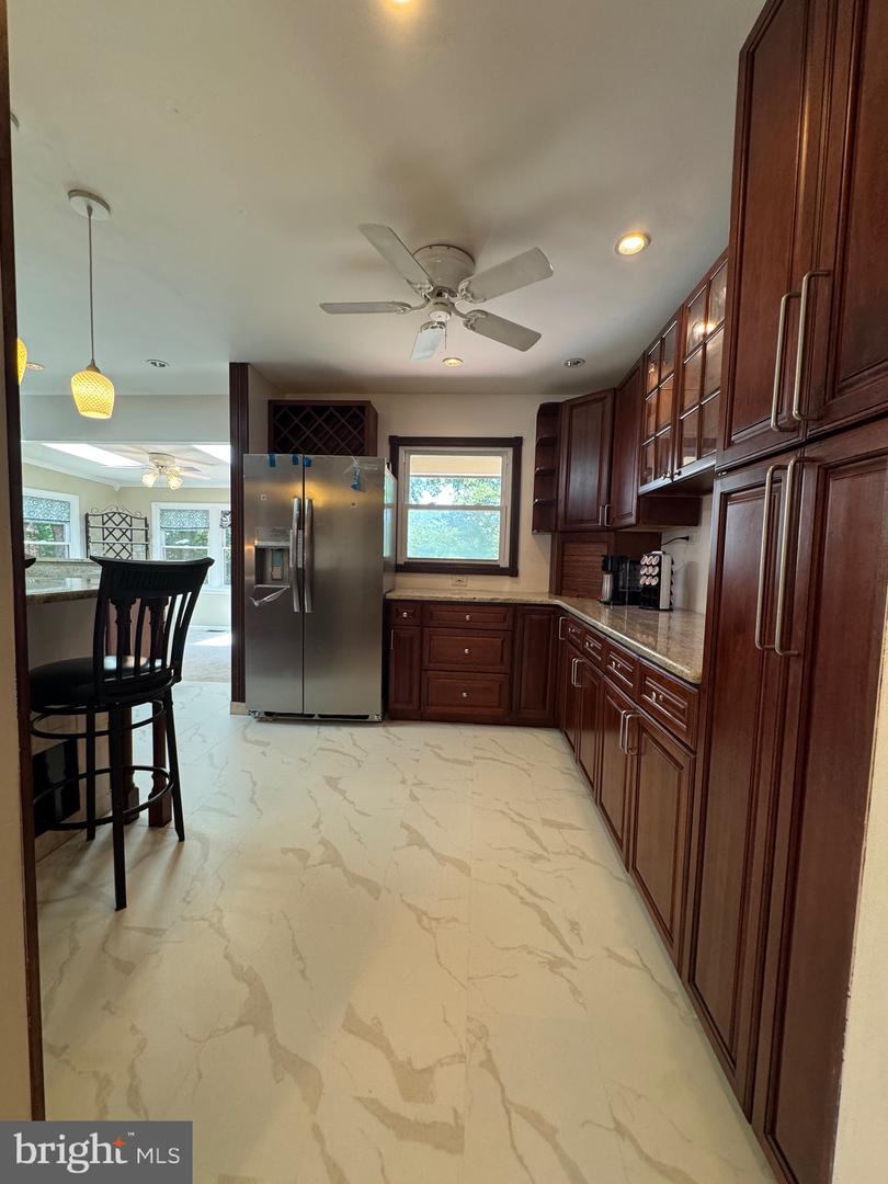 8518 FAIRBURN DR, SPRINGFIELD, Virginia 22152, 4 Bedrooms Bedrooms, ,2 BathroomsBathrooms,Residential,For sale,8518 FAIRBURN DR,VAFX2261512 MLS # VAFX2261512