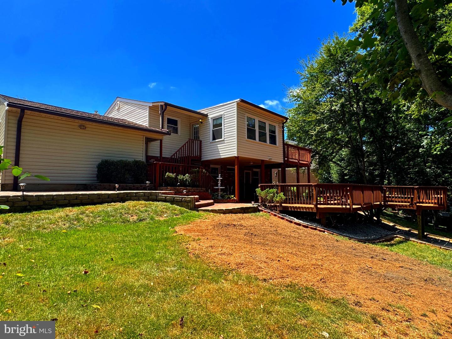 8518 FAIRBURN DR, SPRINGFIELD, Virginia 22152, 4 Bedrooms Bedrooms, ,2 BathroomsBathrooms,Residential,For sale,8518 FAIRBURN DR,VAFX2261512 MLS # VAFX2261512