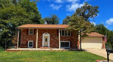 8518 FAIRBURN DR, SPRINGFIELD, Virginia 22152, 4 Bedrooms Bedrooms, ,2 BathroomsBathrooms,Residential,For sale,8518 FAIRBURN DR,VAFX2261512 MLS # VAFX2261512