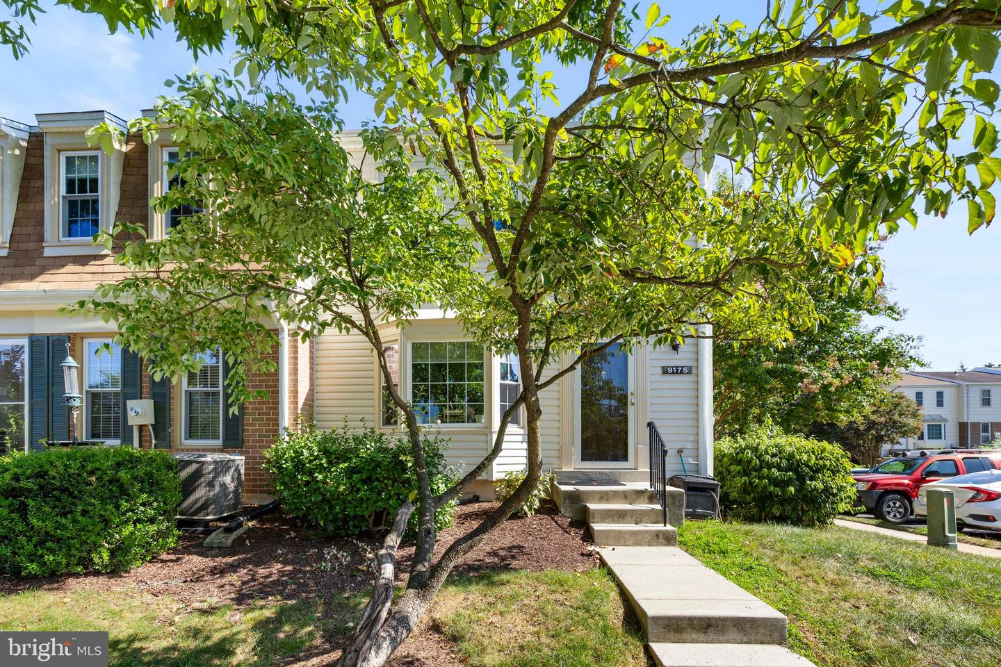 9175 BROKEN OAK PL #39B, BURKE, Virginia 22015, 3 Bedrooms Bedrooms, ,2 BathroomsBathrooms,Residential,For sale,9175 BROKEN OAK PL #39B,VAFX2261516 MLS # VAFX2261516