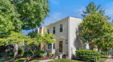 9175 BROKEN OAK PL #39B, BURKE, Virginia 22015, 3 Bedrooms Bedrooms, ,2 BathroomsBathrooms,Residential,For sale,9175 BROKEN OAK PL #39B,VAFX2261516 MLS # VAFX2261516