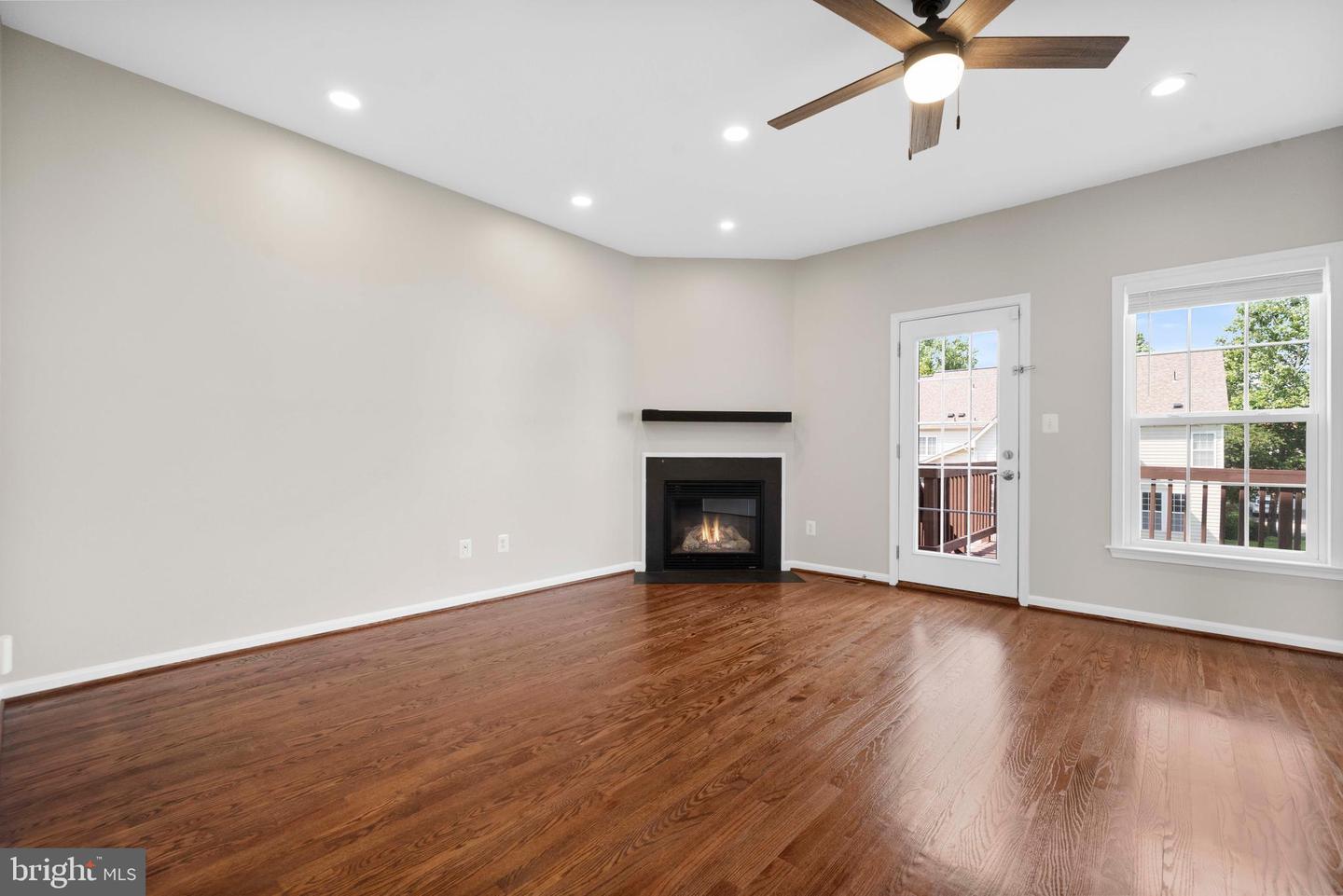 41872 DIABASE SQ, ALDIE, Virginia 20105, 3 Bedrooms Bedrooms, ,3 BathroomsBathrooms,Residential,For sale,41872 DIABASE SQ,VALO2104630 MLS # VALO2104630