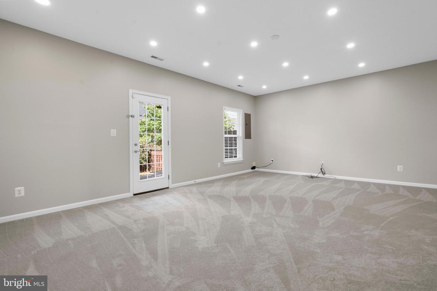 41872 DIABASE SQ, ALDIE, Virginia 20105, 3 Bedrooms Bedrooms, ,3 BathroomsBathrooms,Residential,For sale,41872 DIABASE SQ,VALO2104630 MLS # VALO2104630