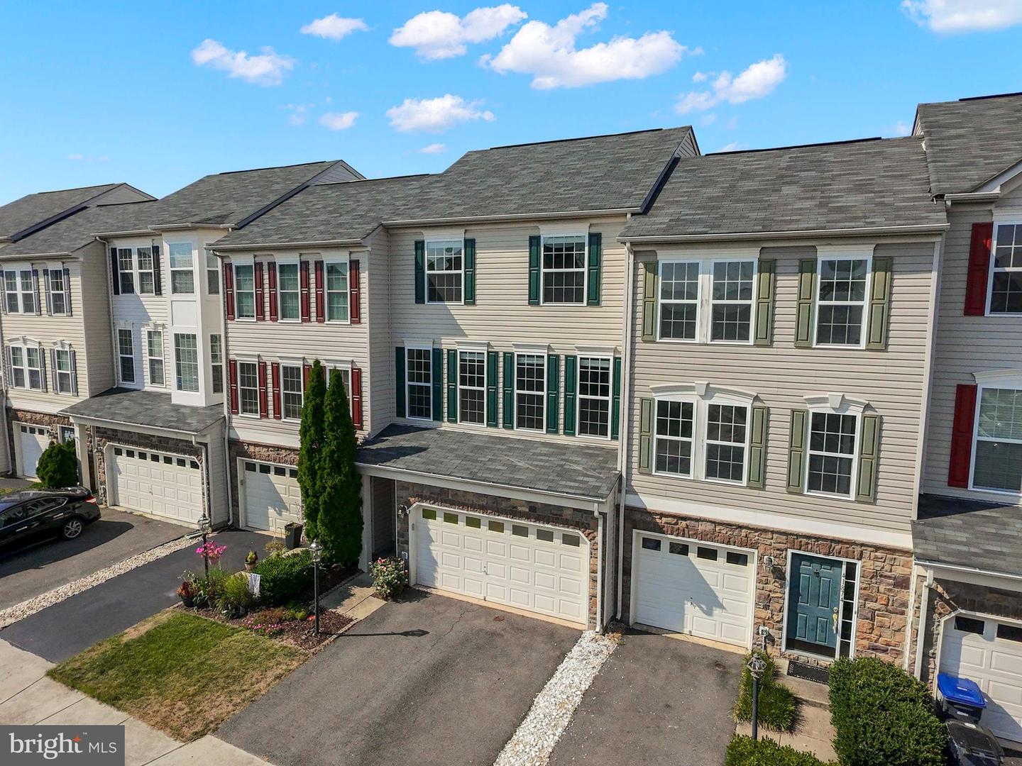 41872 DIABASE SQ, ALDIE, Virginia 20105, 3 Bedrooms Bedrooms, ,3 BathroomsBathrooms,Residential,For sale,41872 DIABASE SQ,VALO2104630 MLS # VALO2104630