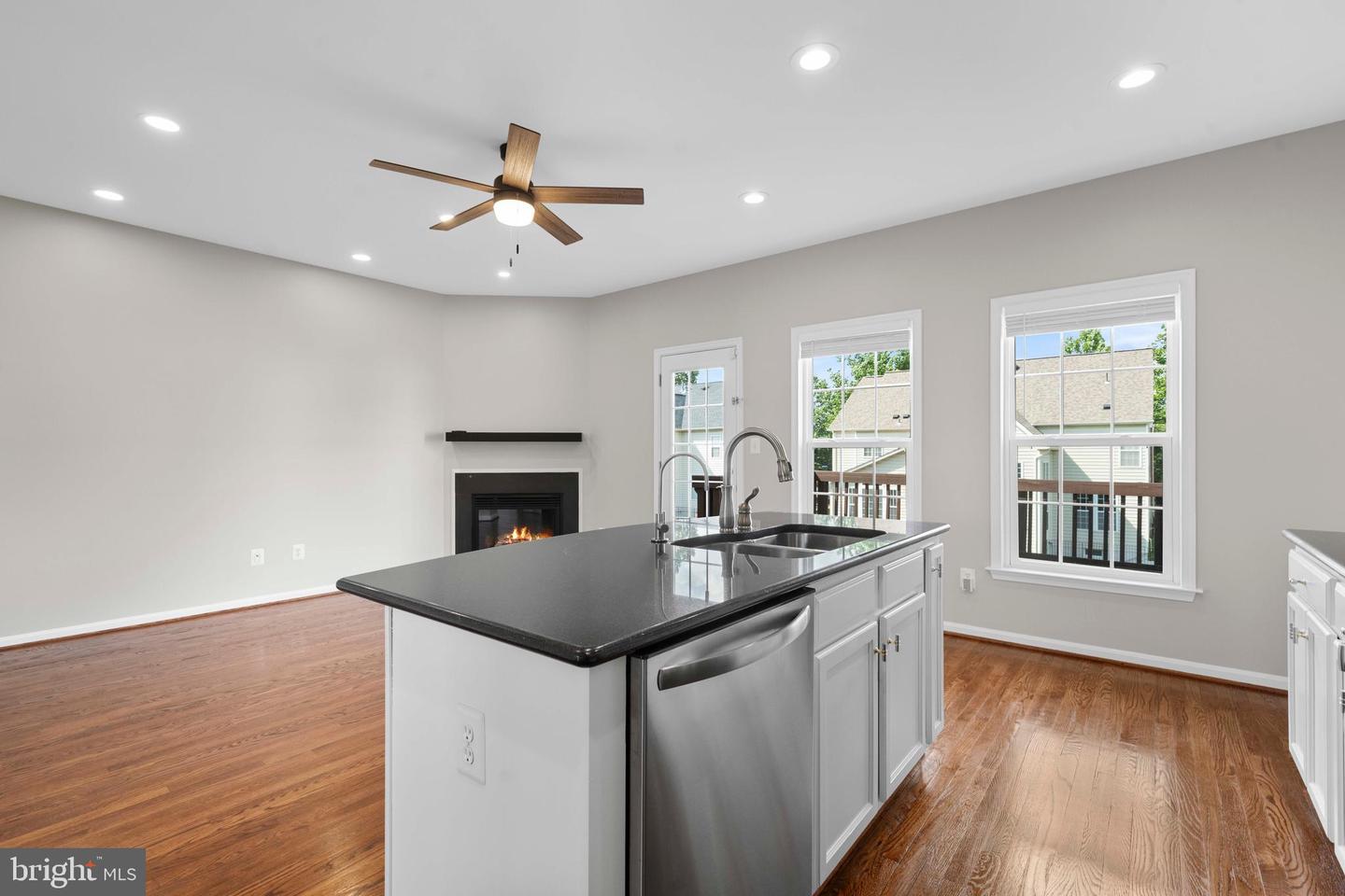 41872 DIABASE SQ, ALDIE, Virginia 20105, 3 Bedrooms Bedrooms, ,3 BathroomsBathrooms,Residential,For sale,41872 DIABASE SQ,VALO2104630 MLS # VALO2104630