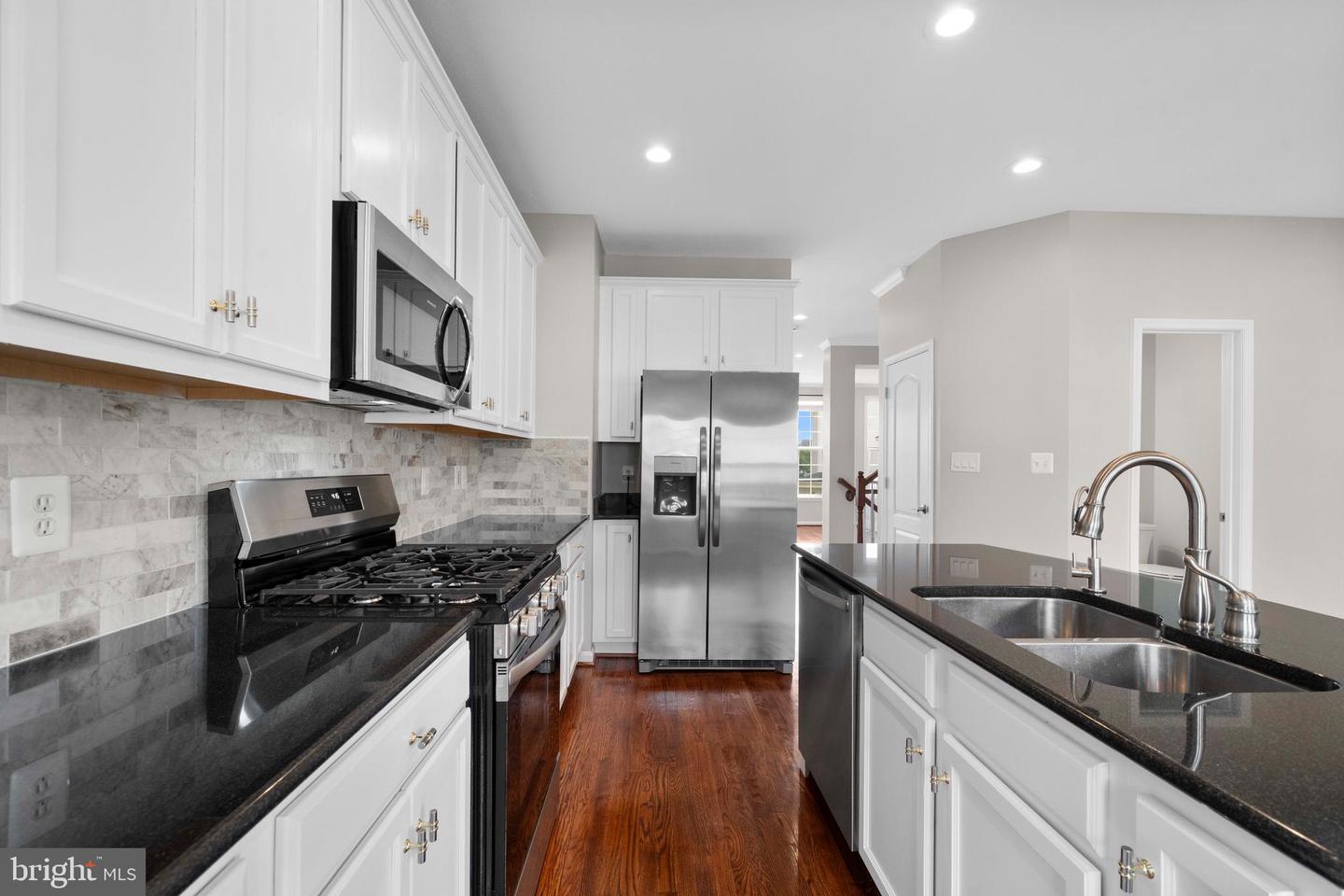 41872 DIABASE SQ, ALDIE, Virginia 20105, 3 Bedrooms Bedrooms, ,3 BathroomsBathrooms,Residential,For sale,41872 DIABASE SQ,VALO2104630 MLS # VALO2104630