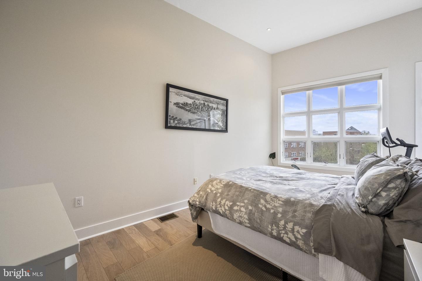 501 RHODE ISLAND AVE NW #2, WASHINGTON, District Of Columbia 20001, 2 Bedrooms Bedrooms, ,2 BathroomsBathrooms,Residential,For sale,501 RHODE ISLAND AVE NW #2,DCDC2215334 MLS # DCDC2215334