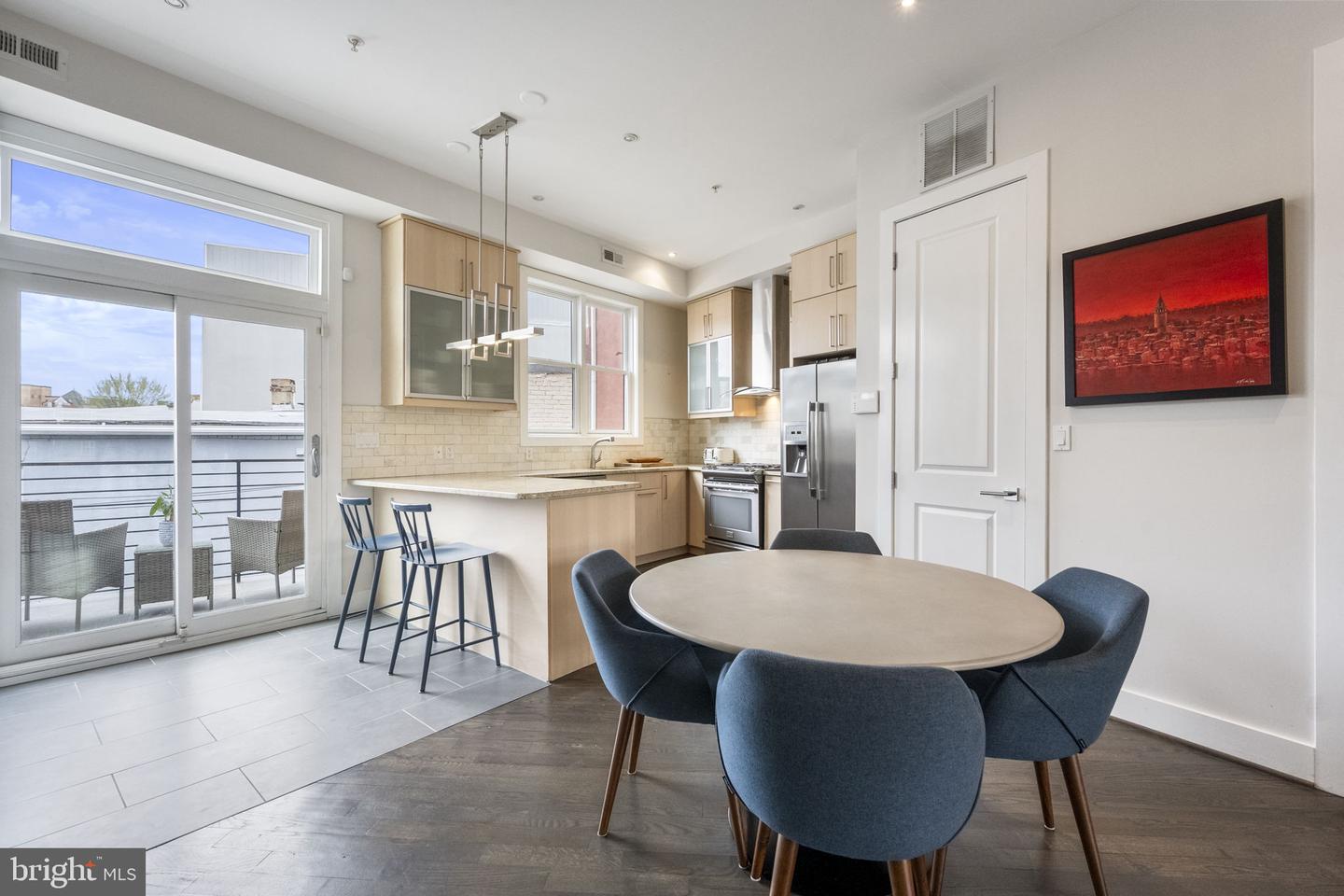 501 RHODE ISLAND AVE NW #2, WASHINGTON, District Of Columbia 20001, 2 Bedrooms Bedrooms, ,2 BathroomsBathrooms,Residential,For sale,501 RHODE ISLAND AVE NW #2,DCDC2215334 MLS # DCDC2215334