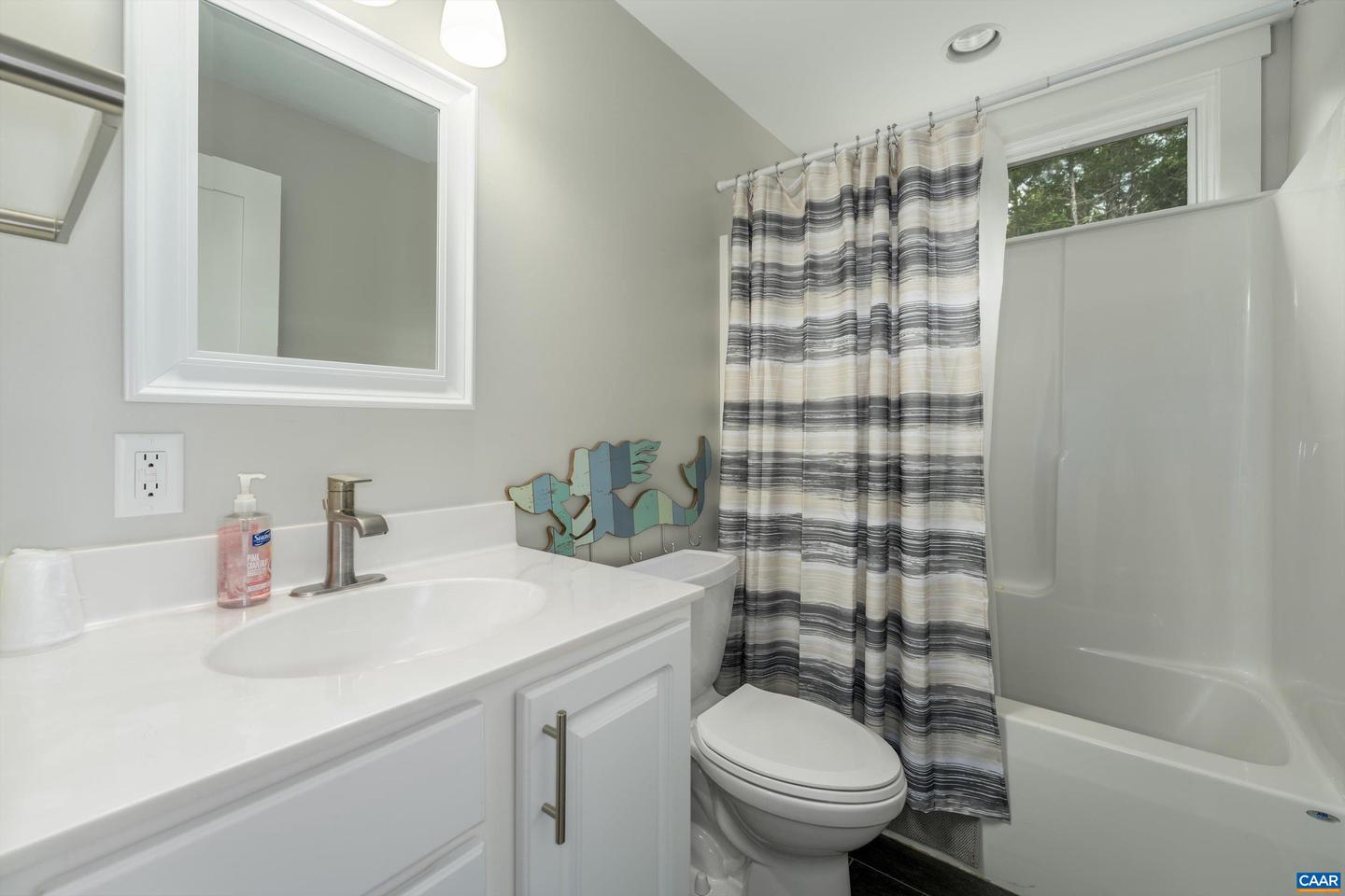 336 BEAR RUN RD, STANARDSVILLE, Virginia 22973, 4 Bedrooms Bedrooms, ,3 BathroomsBathrooms,Residential,For sale,336 BEAR RUN RD,667885 MLS # 667885