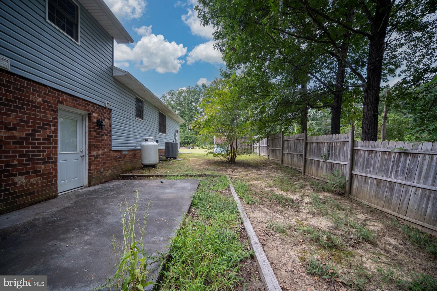 63 BISHOP CV, RUTHER GLEN, Virginia 22546, 4 Bedrooms Bedrooms, ,3 BathroomsBathrooms,Residential,For sale,63 BISHOP CV,VACV2008680 MLS # VACV2008680