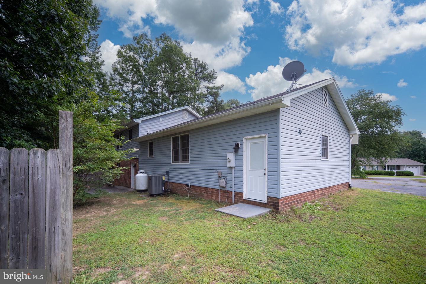 63 BISHOP CV, RUTHER GLEN, Virginia 22546, 4 Bedrooms Bedrooms, ,3 BathroomsBathrooms,Residential,For sale,63 BISHOP CV,VACV2008680 MLS # VACV2008680