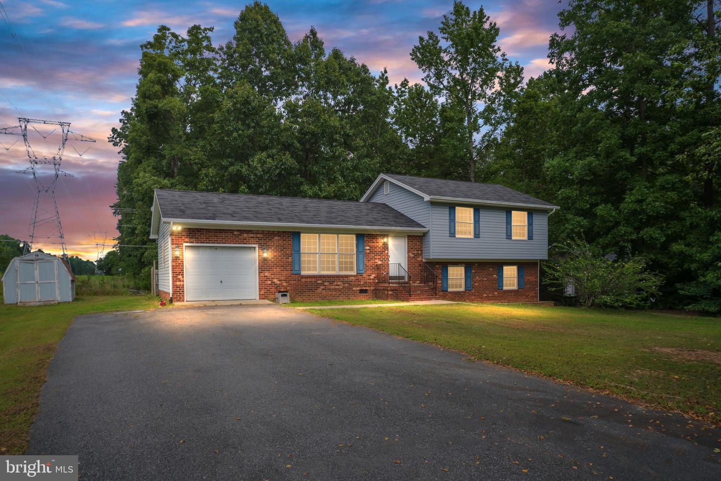 63 BISHOP CV, RUTHER GLEN, Virginia 22546, 4 Bedrooms Bedrooms, ,3 BathroomsBathrooms,Residential,For sale,63 BISHOP CV,VACV2008680 MLS # VACV2008680