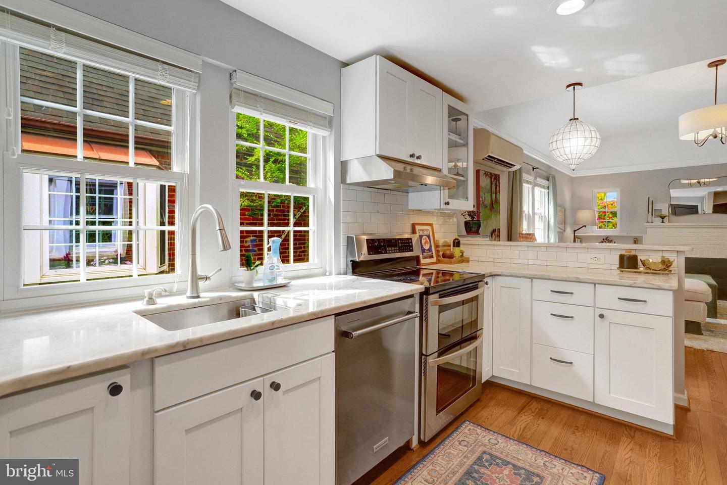 507 S WAKEFIELD ST, ARLINGTON, Virginia 22204, 3 Bedrooms Bedrooms, 5 Rooms Rooms,1 BathroomBathrooms,Residential,For sale,507 S WAKEFIELD ST,VAAR2062344 MLS # VAAR2062344
