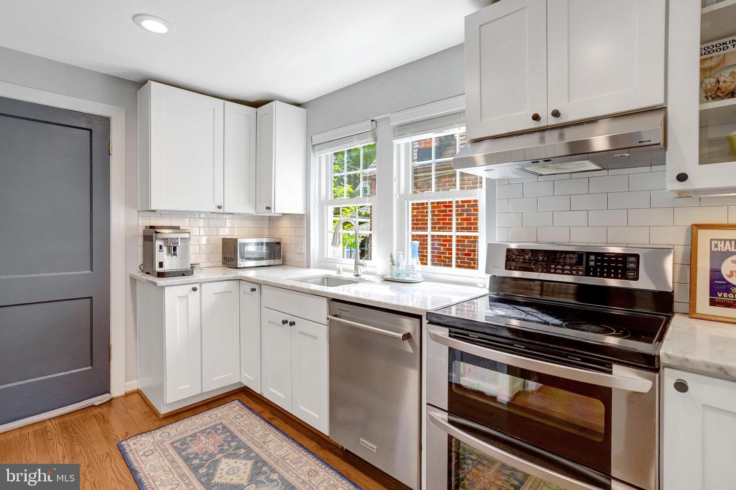 507 S WAKEFIELD ST, ARLINGTON, Virginia 22204, 3 Bedrooms Bedrooms, 5 Rooms Rooms,1 BathroomBathrooms,Residential,For sale,507 S WAKEFIELD ST,VAAR2062344 MLS # VAAR2062344