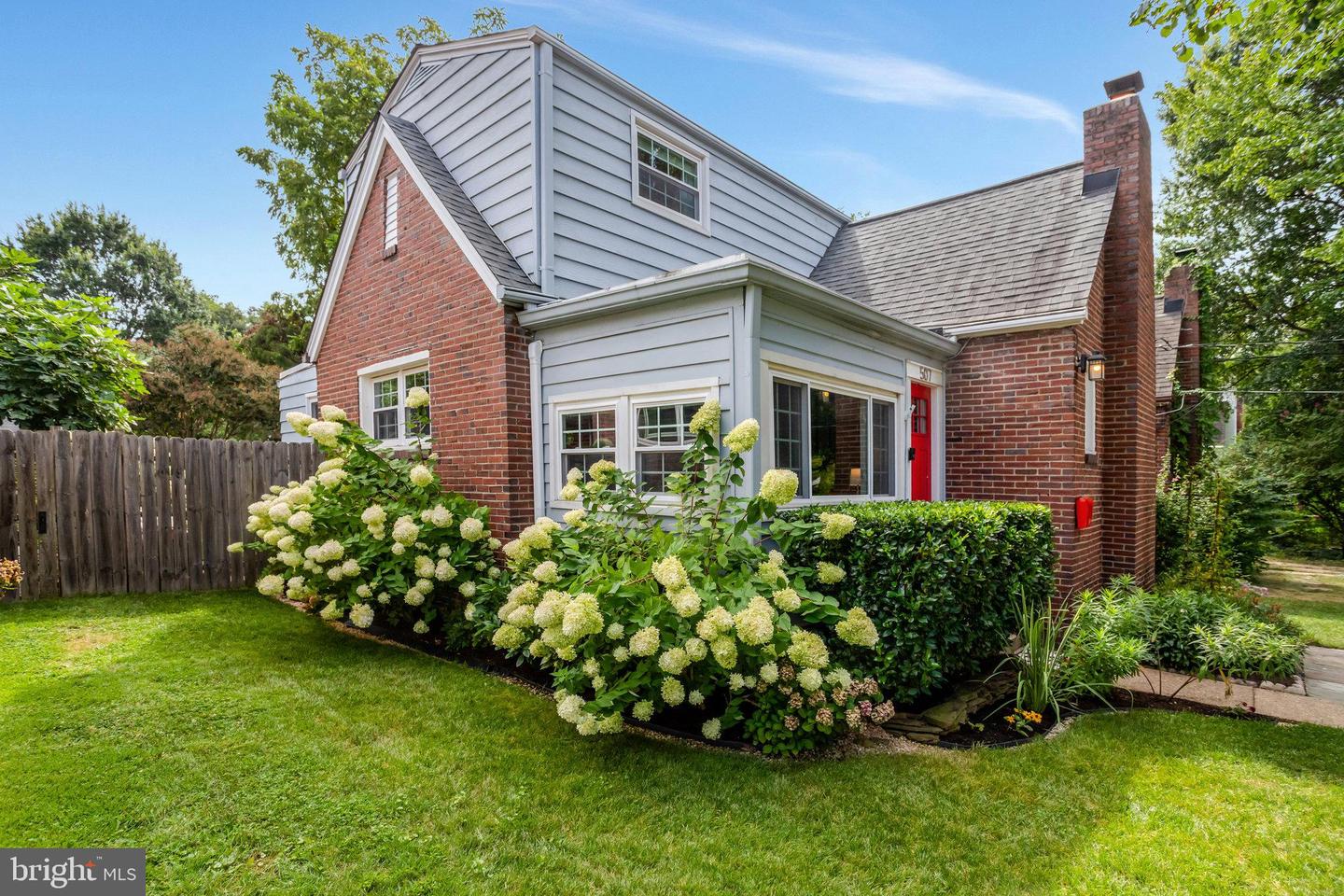 507 S WAKEFIELD ST, ARLINGTON, Virginia 22204, 3 Bedrooms Bedrooms, 5 Rooms Rooms,1 BathroomBathrooms,Residential,For sale,507 S WAKEFIELD ST,VAAR2062344 MLS # VAAR2062344