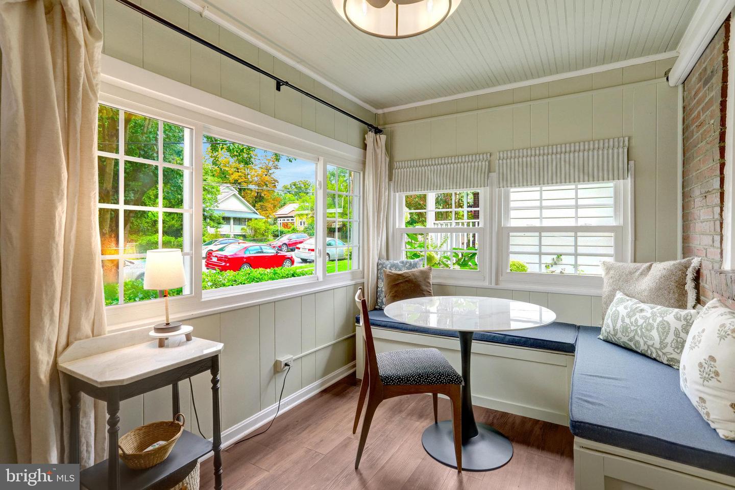 507 S WAKEFIELD ST, ARLINGTON, Virginia 22204, 3 Bedrooms Bedrooms, 5 Rooms Rooms,1 BathroomBathrooms,Residential,For sale,507 S WAKEFIELD ST,VAAR2062344 MLS # VAAR2062344